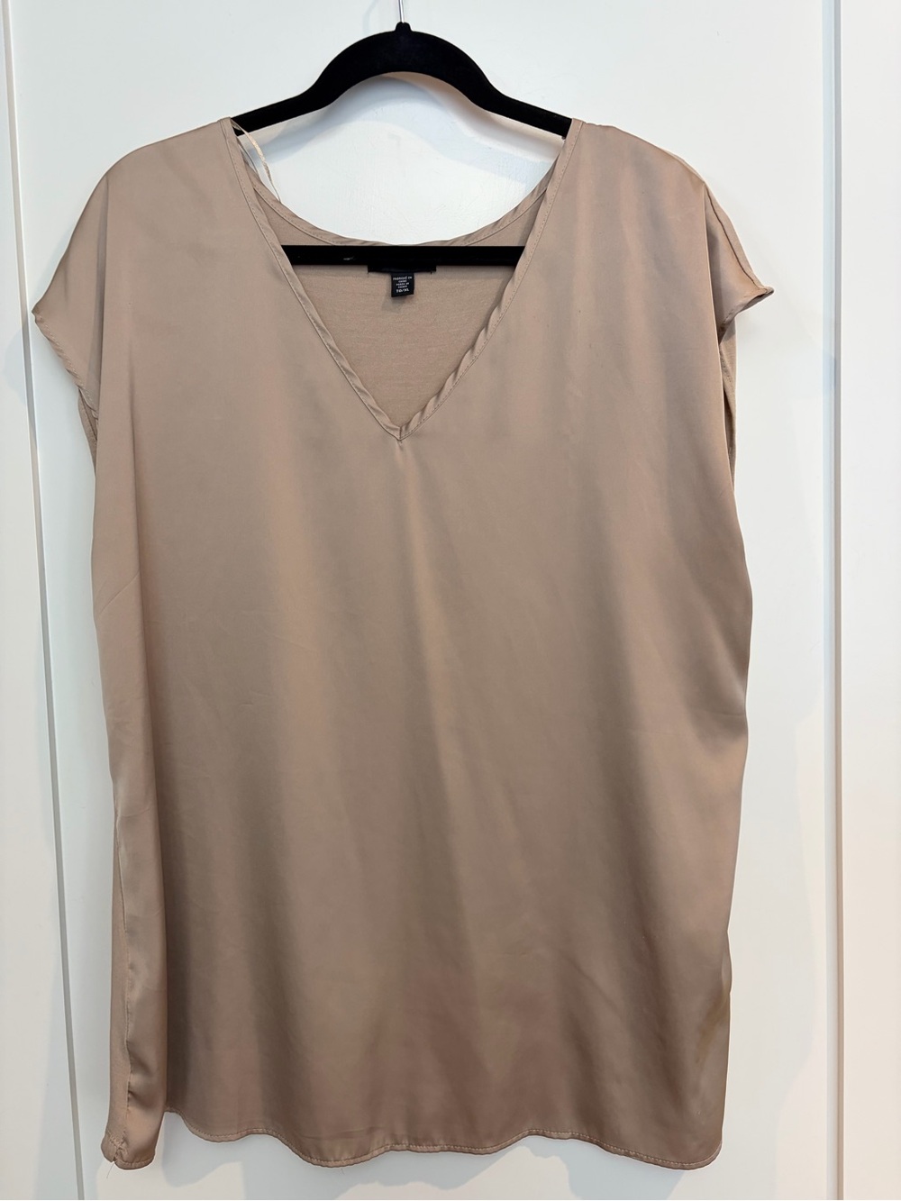 le chateau Taupe V-Neck Cap Sleeve Blouse